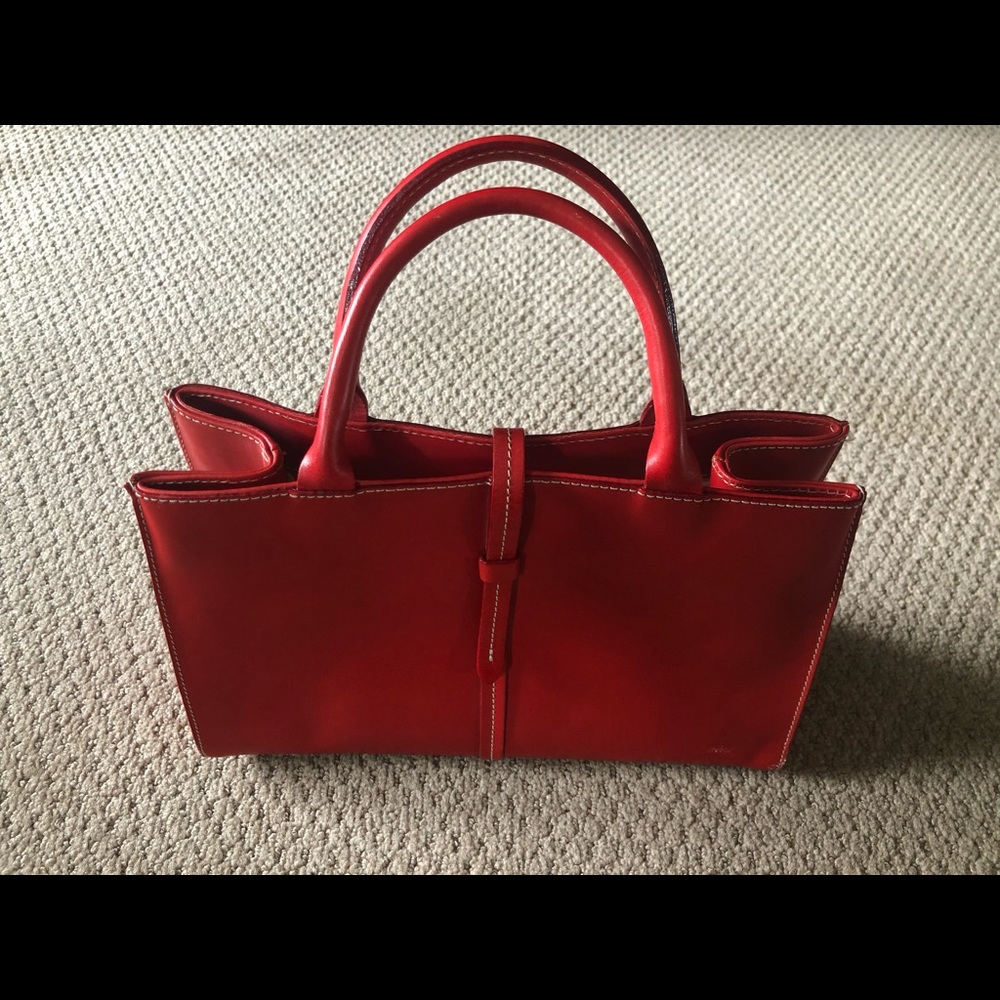 Guia’s Red Bag